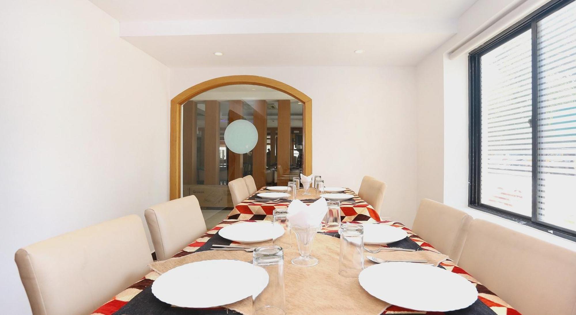 Super Townhouse Dona Castle Hotel Kollam Kültér fotó